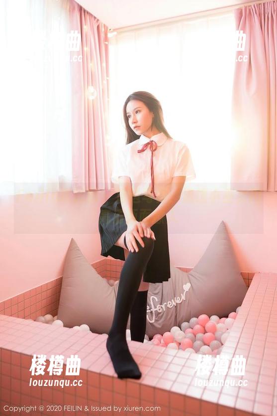 Feilin嗲囡囡 - 海边写真：流氓小巫女用高清画面撩人