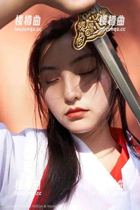 MiiTao蜜桃社 - 看陌子Mandy的女仆写真，心里一直在默念：“我绝对不会陷进去的！”但我想我已经深陷了…
