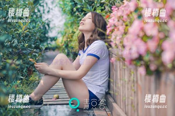 QingDouKe青豆客 - 莫晓茜sunny的JK图片合集：看了之后，我决定不再相信照片美图软件了！