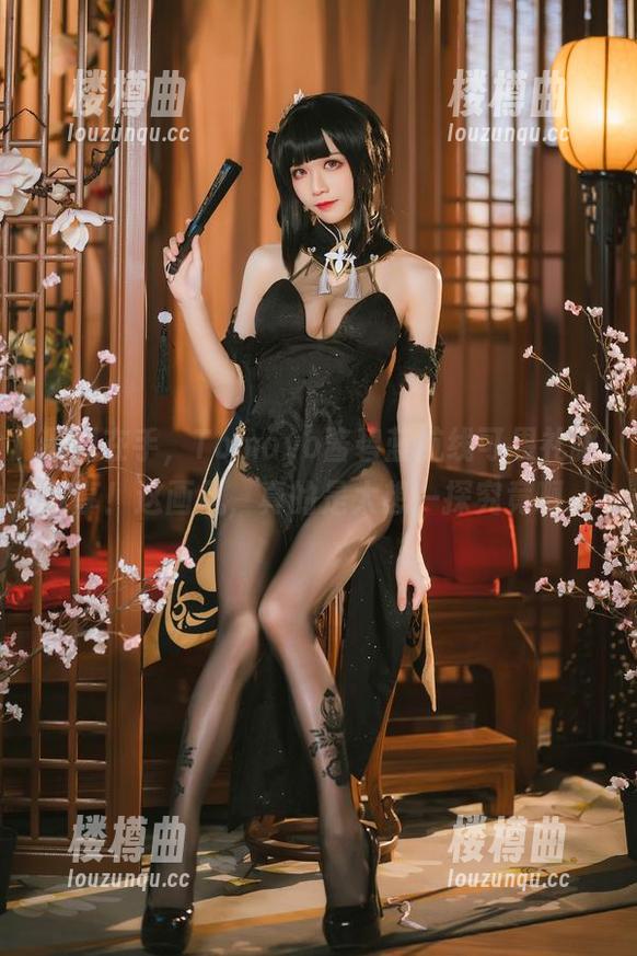 原图在手，Tomoyo酱碧蓝航线可畏礼服分享！这画风，真的是太想一探究竟啊。