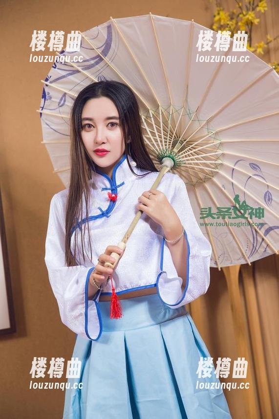 TouTiao头条女神 - 艾小青性感小野猫的原图合集，分分钟让你的心跳加速