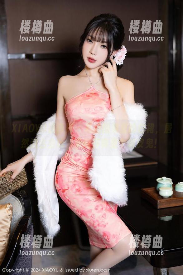 XIAOYU语画界 - 私拍图集里的白裙，居然这么会玩，李丽莎真是个调皮鬼！