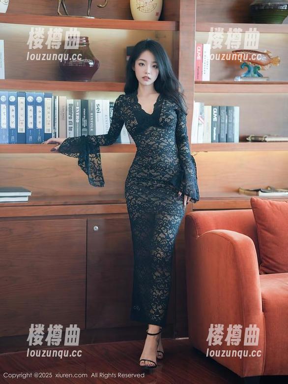 Xiuren秀人网 - 原图瞬间收割眼球，乔一一的礼服刷新我的壁纸审美！