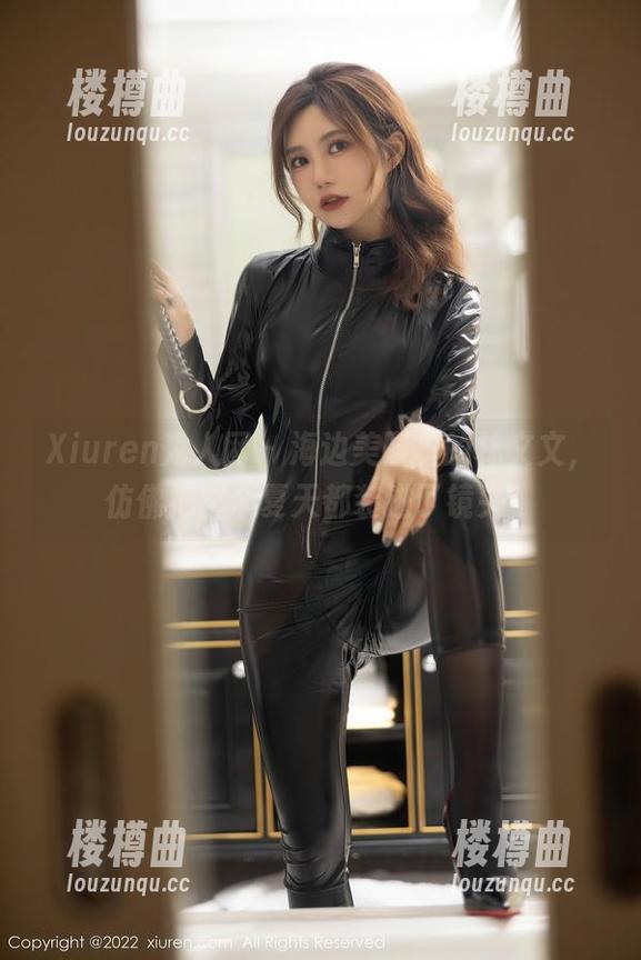 Xiuren秀人网 - 海边美图里的林文文，仿佛把整个夏天都装进了镜头！