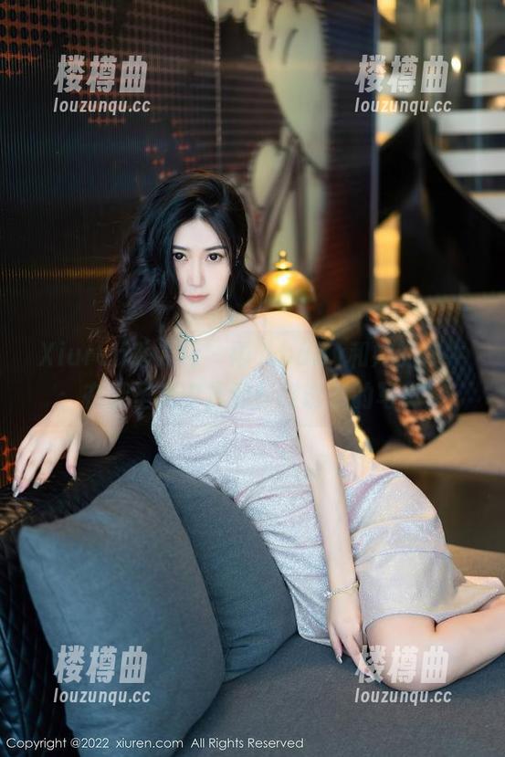 Xiuren秀人网 - 雨儿baby和她的奶牛：在无圣光中找到些微诱惑的写真！