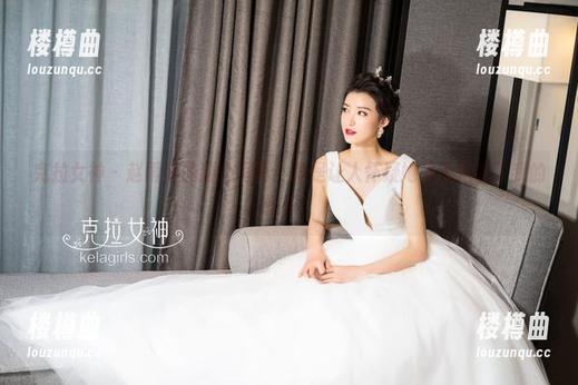 克拉女神 - 赵雨静的甜心写真：真是让人怀疑她是不是偷了我的快乐！