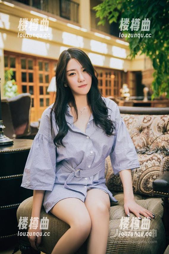 头条女神 - 看！杨曼妮的棉袜写真合集：聚焦时尚的同时，让人心中小鹿乱撞！