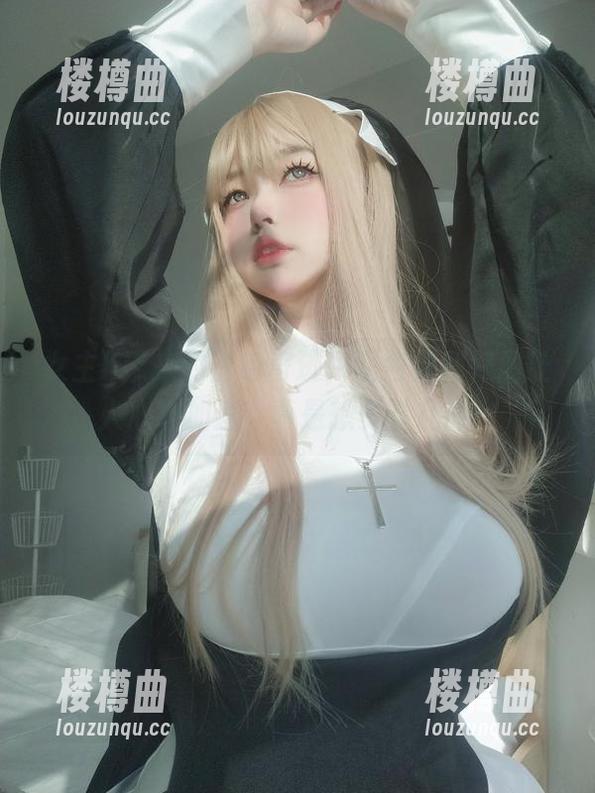 女主K带来的白色奇迹，图包福利好到让人心跳加速，真是想多看几遍！