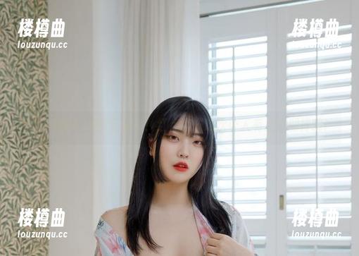 宋哈娜的写真集又来了！红点点…这次让人有点小期待哦！