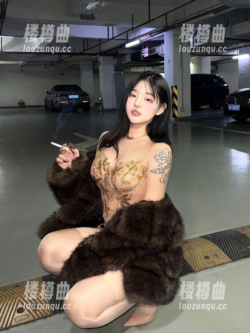 微密圈 - 小优优子7.4嘉宾：精选的美图，有种看完想喊‘再来一张’的感觉