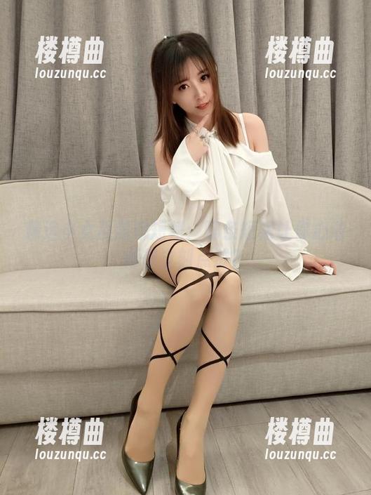 精选小女巫露娜短裙：哪条短裙让你心动得想立刻点赞？