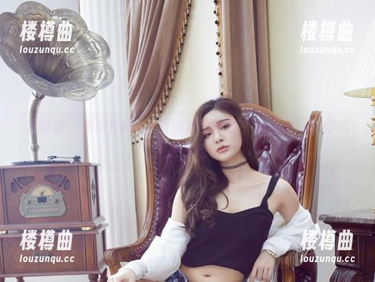 尤物馆 - 探索Kely香香的睡衣世界，全集原图让你心跳加速