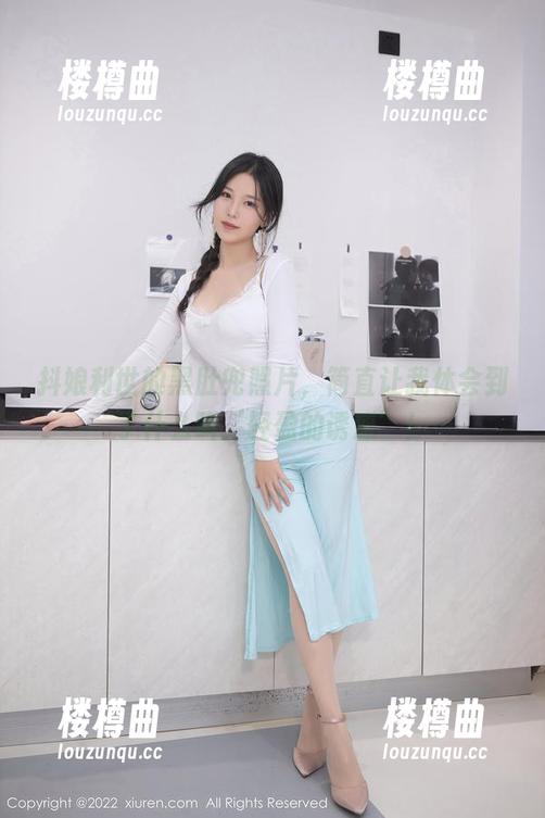 抖娘利世的黑肚兜照片，简直让我体会到了什么叫‘轻盈的诱惑’！