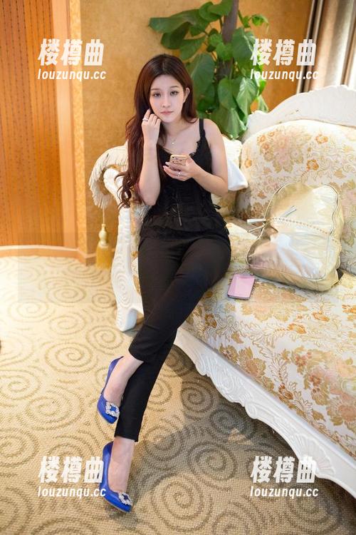 推女郎 - 图包用心，Yu佳妮的裸足让人忍不住多停留一会，先下载再说！