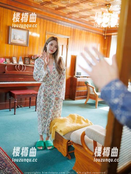 普美Bomi(보미)清纯写真集：好奇这个清纯是自带滤镜吗？