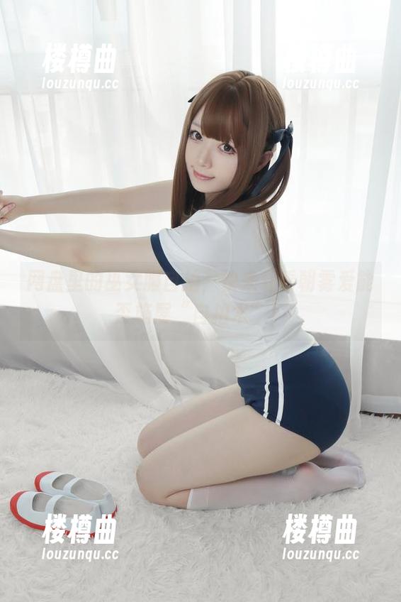 网盘里的巫女服自拍，快来看看朝雾爱能否施展“自拍术”！