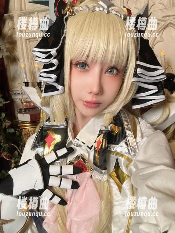 杨衣yangyi2B，高清照里的不经意——你发现了什么？