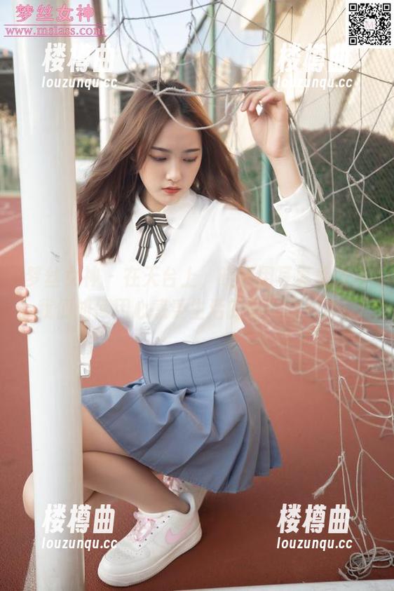 梦丝女神 - 在天台上，晓晓用写真集教会我们如何用心感受生活的每一个赶脚！
