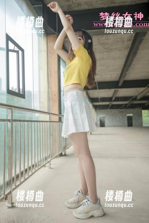 梦丝女神 - 灵唯的自拍集，分享这些美图真的不是在给人点赞，而是在给人“嫉妒”啊。