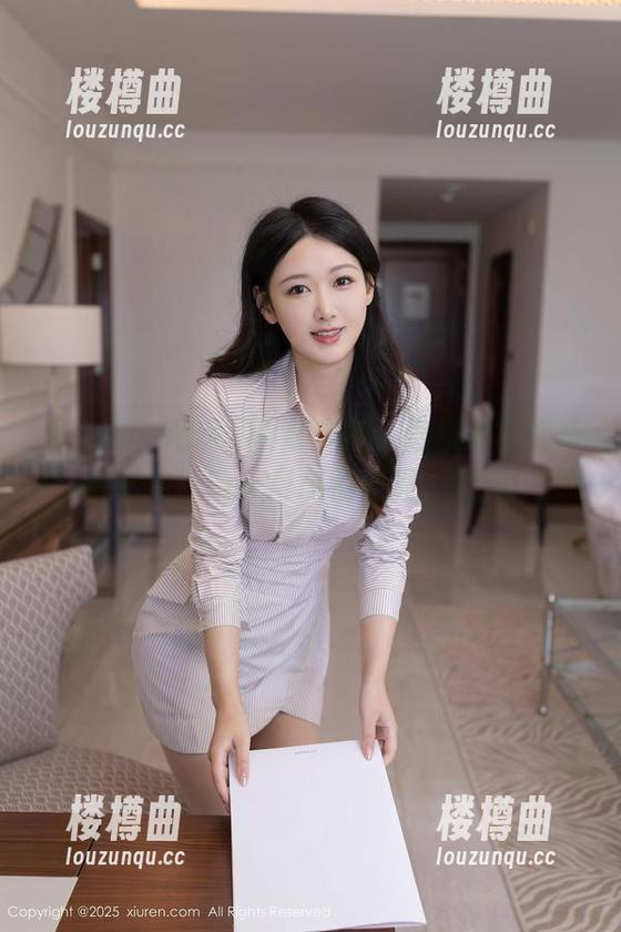 秀人网 - 私房写真和肉丝，这组合简直是反转戏！FoxYini孟狐狸，我赞！
