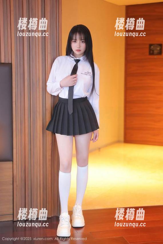 秀人网 - 私拍图集：与徐莉芝Booty一起享受浴缸的狂欢！