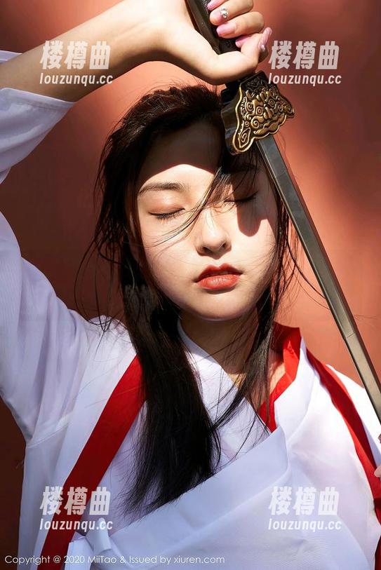 蜜桃社 - 最新杏子婚纱图包：婚纱也能穿出我行我素的感觉